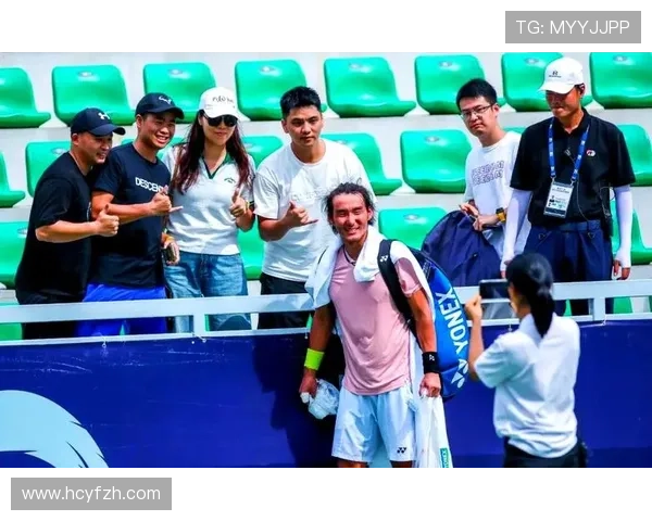 网球赛场风云再起 新星崛起与老将争冠引爆全球关注