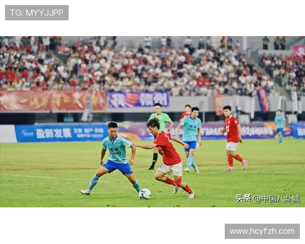 年轻前锋补时绝杀助球队逆转夺冠震撼全场焦点赛事引爆球迷热情潮