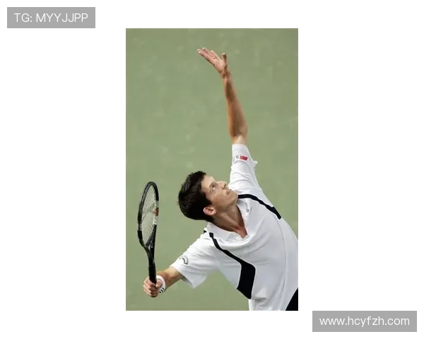 网球赛季高潮来临 ATP与WTA赛场激战正酣 各大明星奋力争夺年度冠军